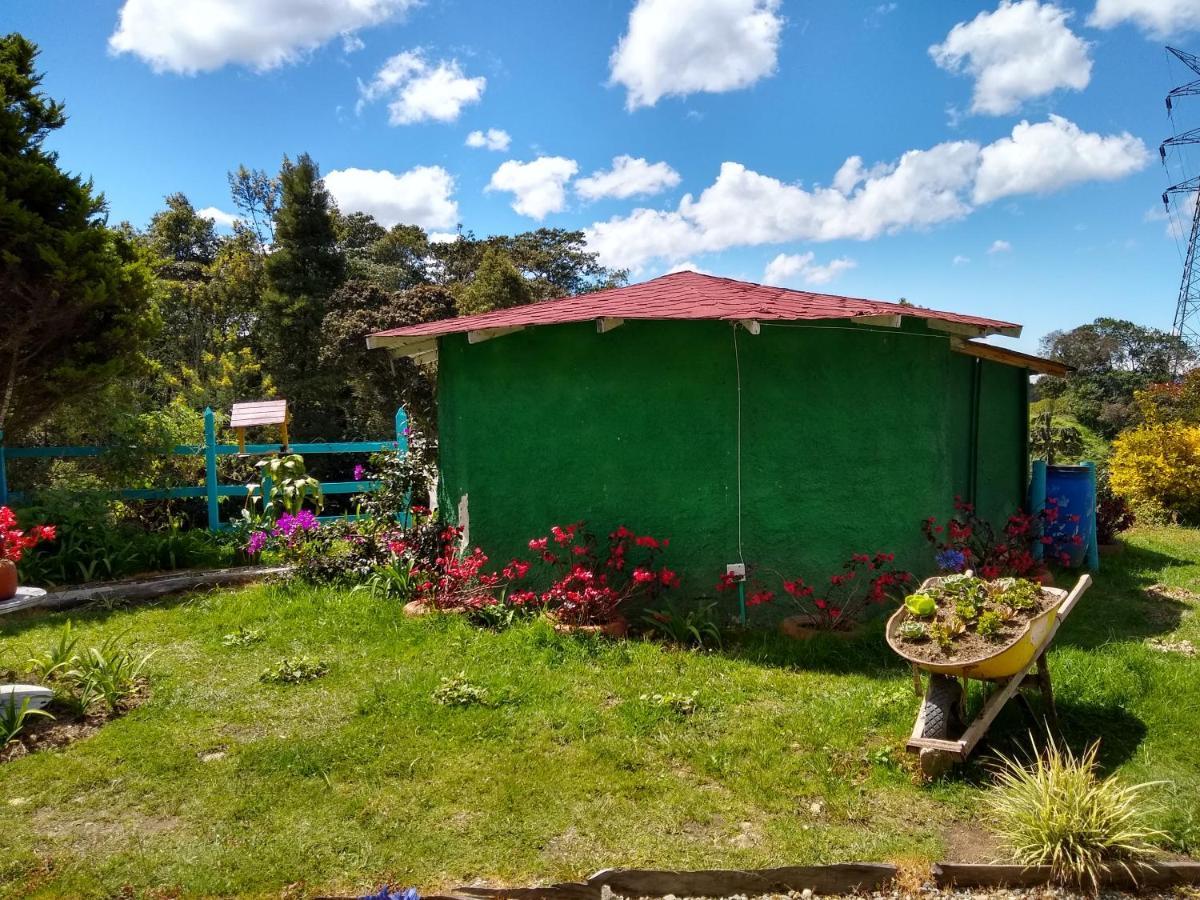 Hospedaje Santaelena -Chalets De Montana- Santa Elena  Exterior photo