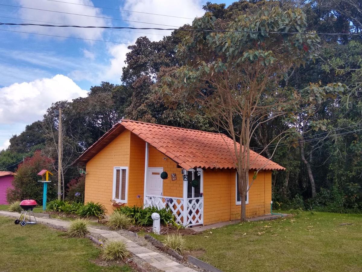 Hospedaje Santaelena -Chalets De Montana- Santa Elena  Exterior photo