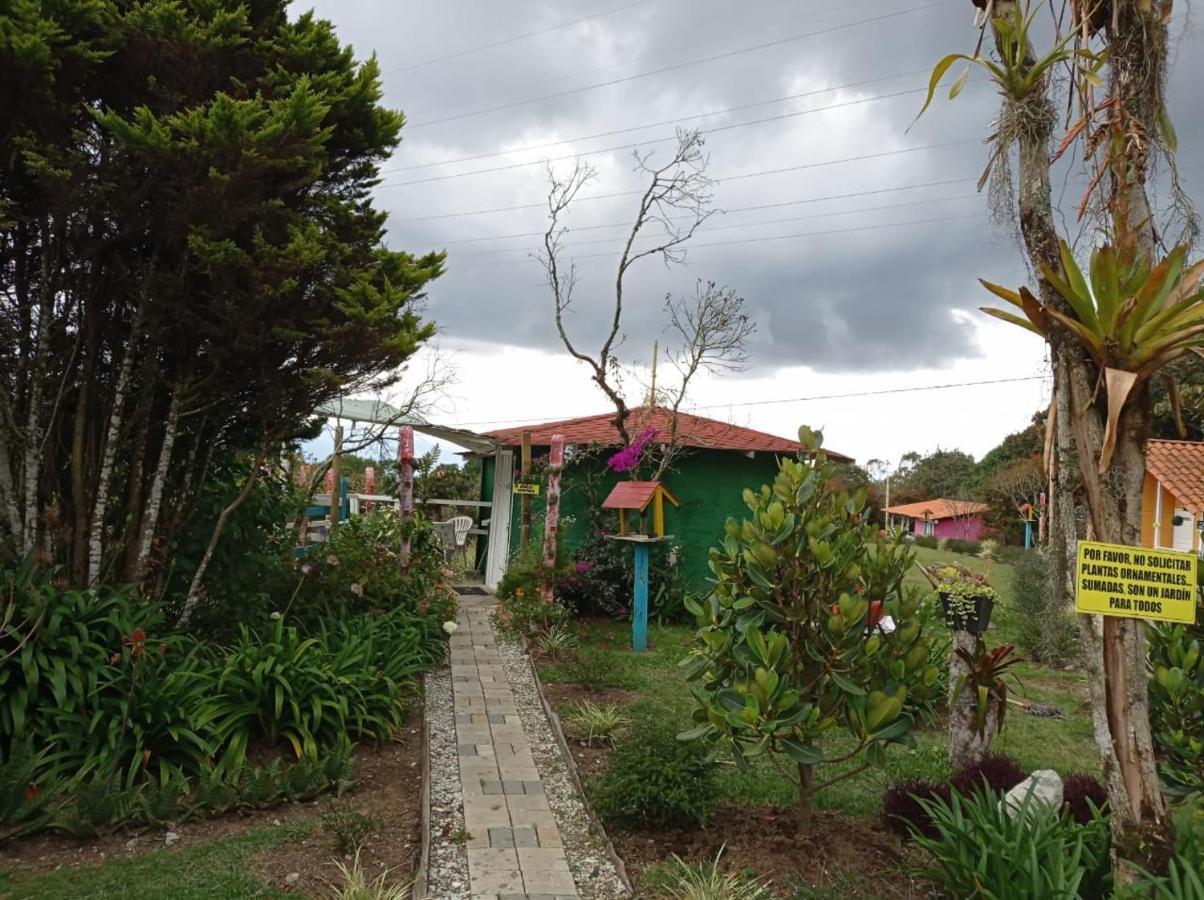 Hospedaje Santaelena -Chalets De Montana- Santa Elena  Exterior photo